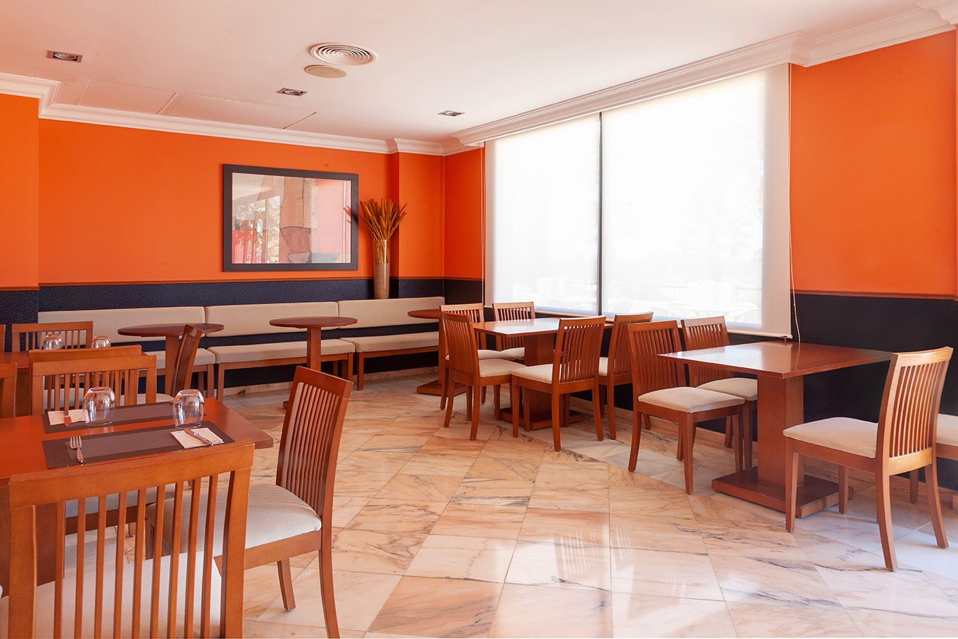 003_alta_playamarina Bar Recepción.jpg